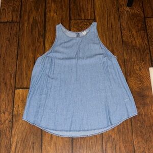 Old Navy Light Blue Chambray Sleeveless Women’s Top